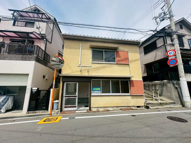 東野町貸家の外観