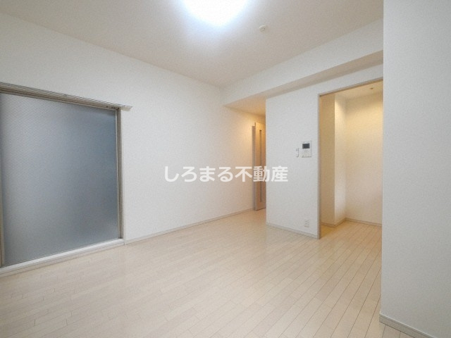 アーデン西天満の居間・リビング