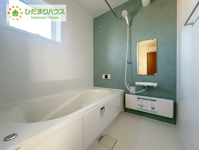 いわき市平下平窪1期　新築戸建　1号棟の浴室|"何歳まで一緒に入ってくれるだろうか・・・。
広いお風呂は、お子様と一緒に入るバスタイムがより楽しくなります。"
