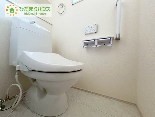 いわき市平下平窪1期　新築戸建　1号棟のトイレ|1・2階にトイレあるため、同時に利用でき混雑を避けられますね