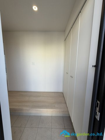 秦野市南矢名第18　新築戸建　全1棟1号棟の玄関