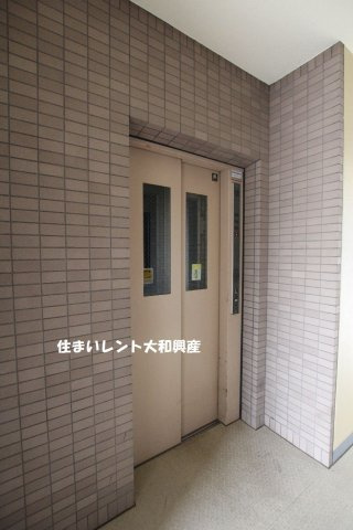 グローリーヒルズ２のロビー