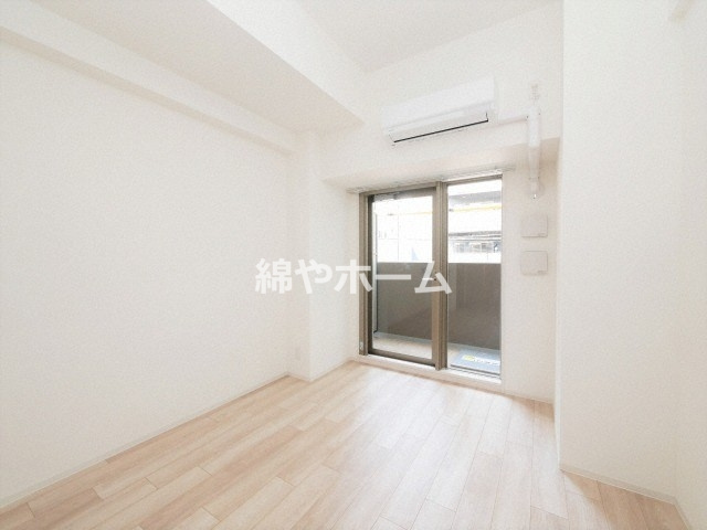 エスリード難波THE FIRSTの居間・リビング|ゆったりとした居間です