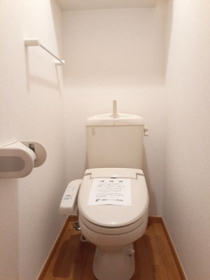 【トイレ】 | グレイス | 落ち着いた色調のトイレです