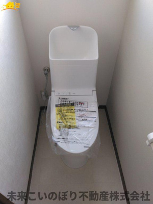 【トイレ】 | さいたま市西区指扇中古戸建て | 白を基調とした清潔感のある空間です◎お好みのアレンジでオリジナルの空間に仕上げましょう♪