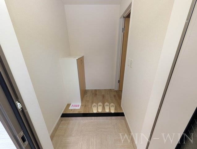 パシフィックパレス向山の玄関