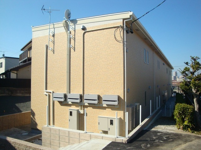 パシフィックパレス向山の外観