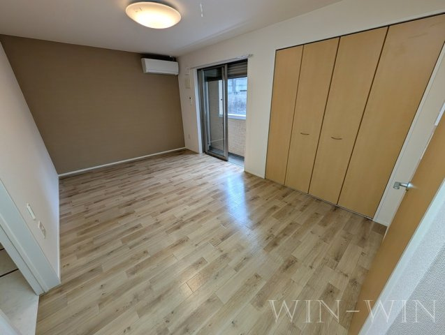 パシフィックパレス向山の居間・リビング