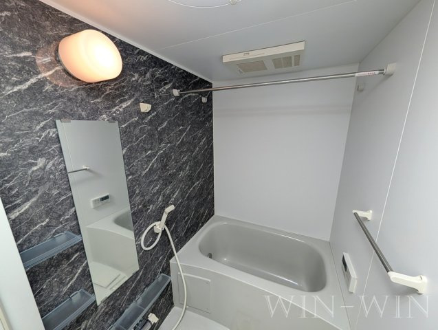 パシフィックパレス向山の浴室