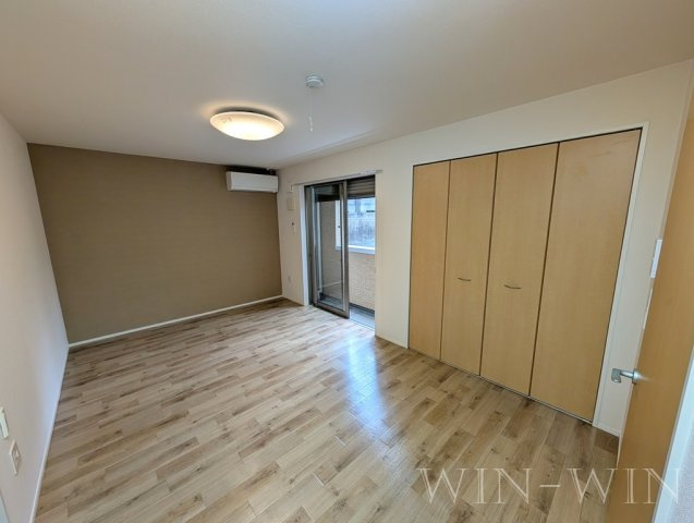 パシフィックパレス向山の洋室