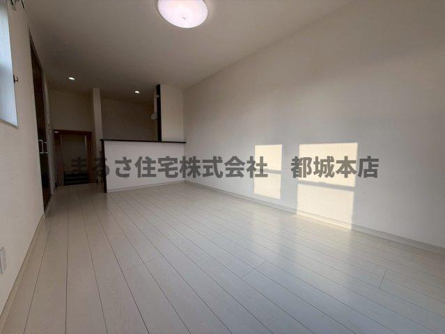 CUORE KANADAの居間・リビング