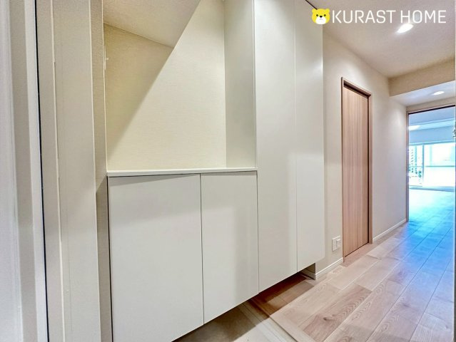 マンハイム五条　5階の玄関