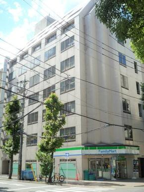 金山名藤ビルの周辺