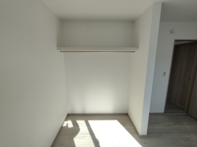 第11期の収納|〇１号棟　クローゼット〇
枕棚＋ハンガーパイプ付きで上の空間も最大限活かせる収納です♪
2026年2月撮影