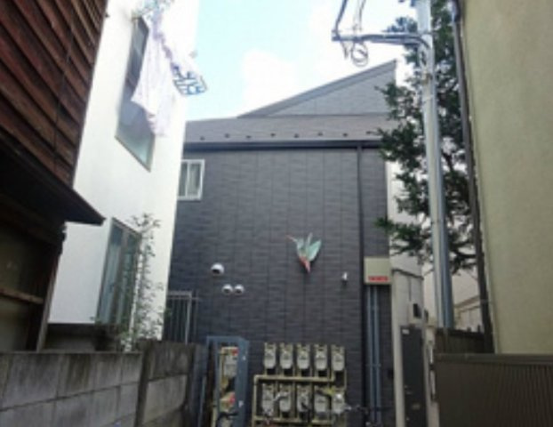 ハミングバードのエントランス