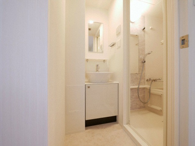 【洗面所】 | エスリードレジデンス大阪WEST | 忙しい朝には欠かせない洗面所です