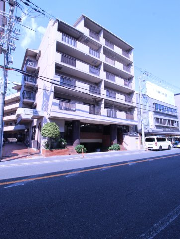 【外観】 | 豊中本町アーバンライフ | 現地外観写真になります。
国道176号線沿いの物件となります。