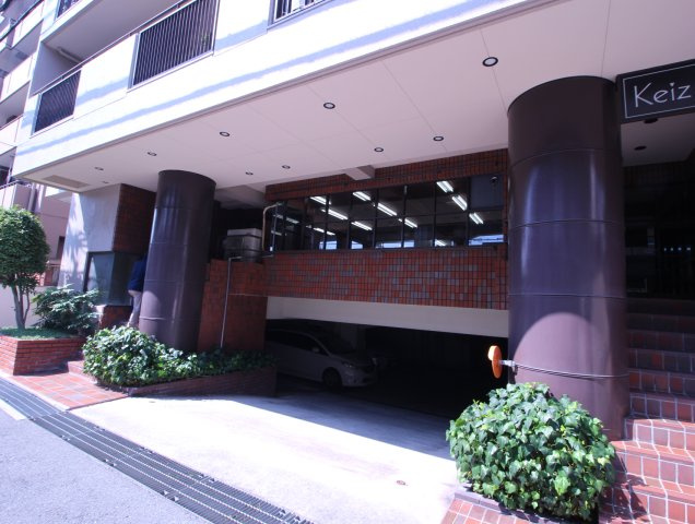 【その他】 | 豊中本町アーバンライフ | ガラス張りの為、通行される方々の目に留まりそうですね♪