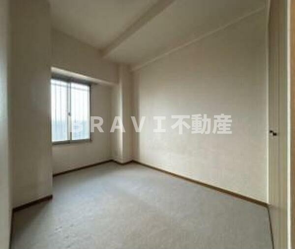 メロディーハイム緑橋弐番館の居間・リビング