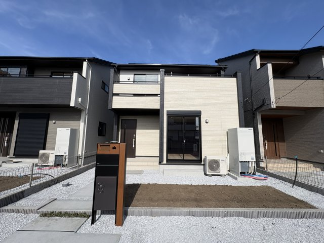 宇都宮市六道町 2期 全3棟の前面道路含む現地写真|〇分譲地〇
6.1ｍ南道路に面した全3棟！それぞれ間取りにこだわりがあるので、選べ得るうちにご内見される事をお勧めします！
※2025年12月撮影