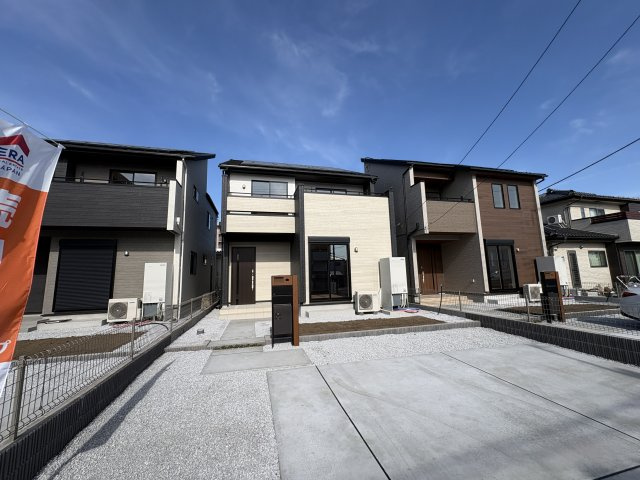 宇都宮市六道町 2期 全3棟の外観|〇2号棟【3（4）LDK+マルチエントランス+2WIC】
将来の家族構成の変化に対応できるよう間仕切りを追加できる仕様♪
お子様が小さな頃は広めの寝室でゆったりと♪将来間仕切りしてお子様部屋に♪
