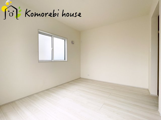 さいたま市北区宮原町2丁目　4期　新築一戸建て　ブルーミングガーデン　02の寝室|開放的な寝室です