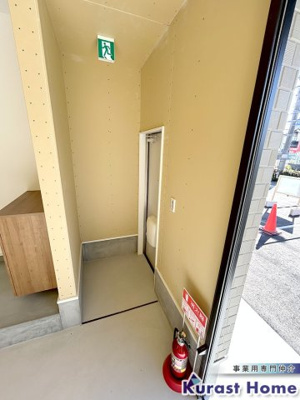 【トイレ】 | Ones-office岸和田(ワンズオフィス岸和田) | 同メーカーのイメージ写真です。