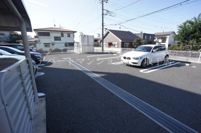 【駐車場】 | グランパルティ