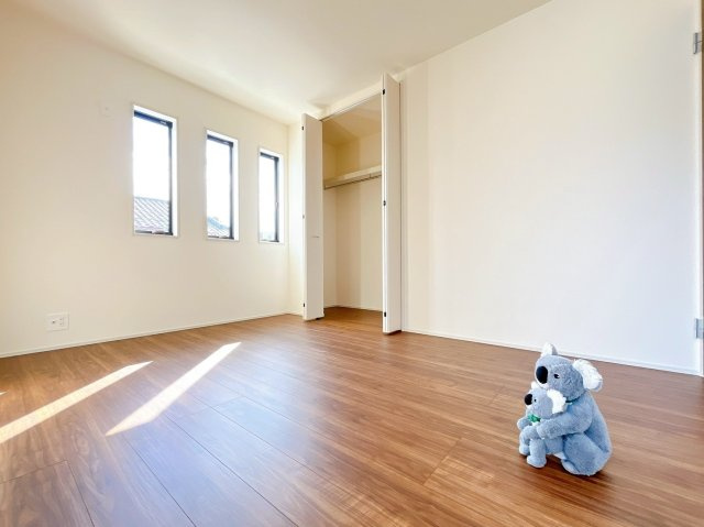 【洋室】 | 高崎市石原町　新築住宅 | 「どんな家具を置こうかな」とワクワクする。好みのこだわりのお部屋にしてじぶんだけの部屋でゆったりと寛げます。