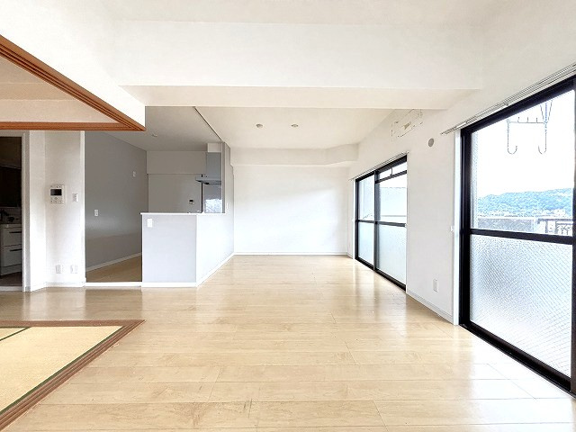 【居間・リビング】 | 三愛シティライフ今宿駅２