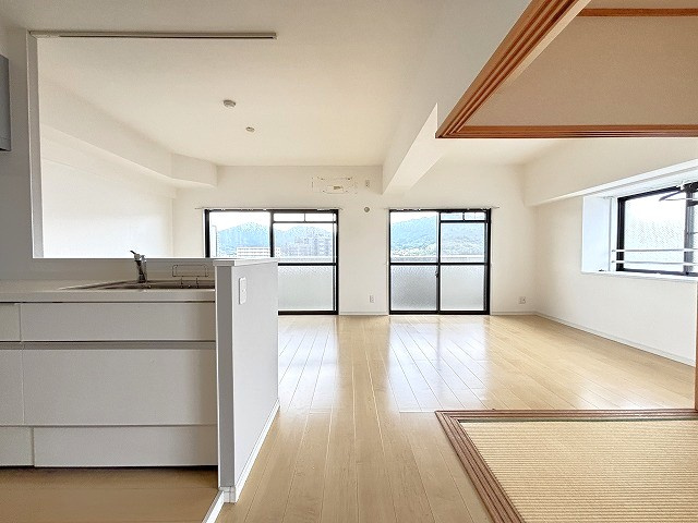 【居間・リビング】 | 三愛シティライフ今宿駅２