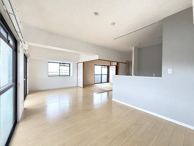 【居間・リビング】 | 三愛シティライフ今宿駅２