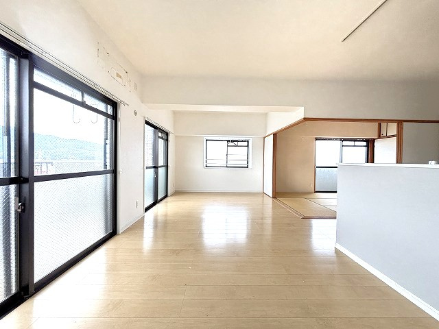 【居間・リビング】 | 三愛シティライフ今宿駅２