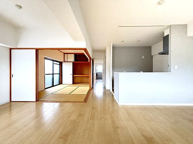 【居間・リビング】 | 三愛シティライフ今宿駅２