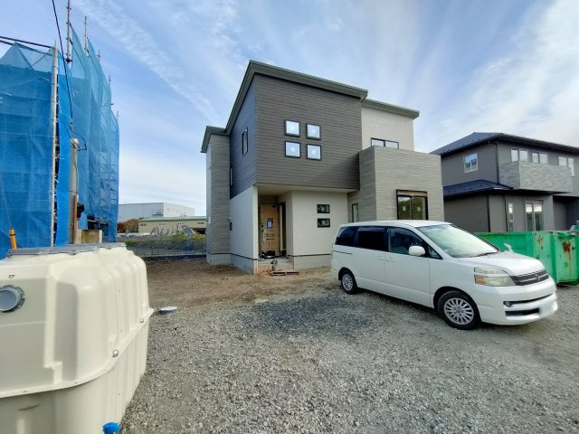 第3期の外観|〇３号棟〇
足場が取れました！完成間近です♪
2025年11月撮影