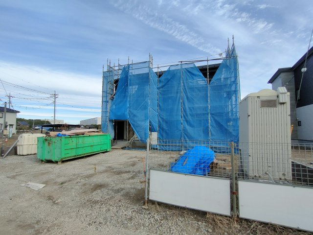 第3期の前面道路含む現地写真|〇２号棟〇
全居室収納付き！主寝室にはウォークインクローゼットが付いております（＾＾）
2025年11月撮影