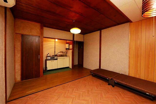 メゾン松虫の居間・リビング