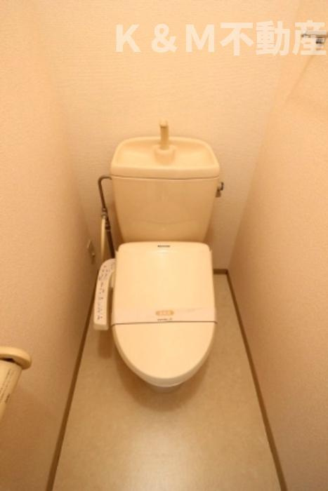 ベルデュールのトイレ|清潔感のあるトイレです