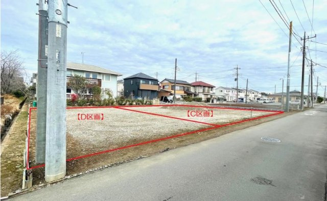 敷地面積71坪　売地　川越市府川の前面道路含む現地写真|C区画：二方道路！北側公道約4ｍ。南公道約4.0ｍ、13ｍ以上の接道。
D区画：南公道約4.0ｍ、13ｍ以上の接道。お車の出し入れもラクラクです♪
