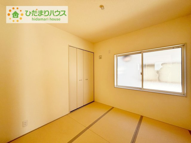 いわき市平下平窪1期　新築戸建　2号棟の和室|小さなお子さまのいる方におすすめ！リビング横の和室でお子様が遊んでる様子も確認できます(^^)/