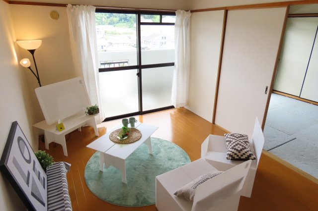 夕福マンションの居間・リビング