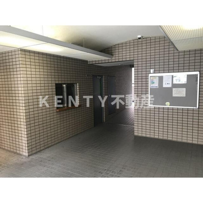 【ロビー】 | コーポレート西大井 | 清潔なロビーです