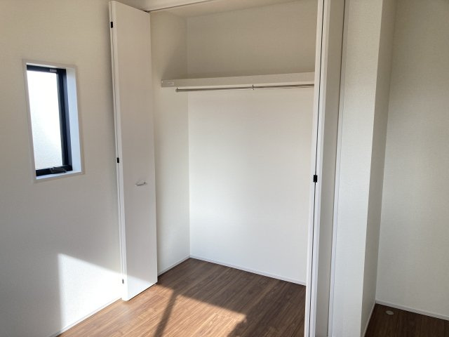 リーブルガーデンＳ第11　前橋市富士見町時沢　３号棟の収納|洋室２収納です