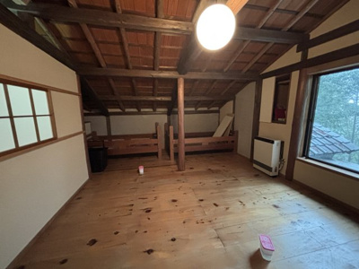 【洋室】 | 軽井沢・中古戸建て