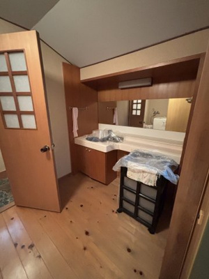 【独立洗面台】 | 軽井沢・中古戸建て