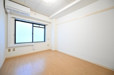 【洋室】 | 日吉パールハイツ | ※家具・小物はイメージです※