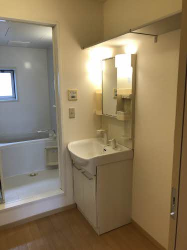 クオレール大橋A棟の独立洗面台