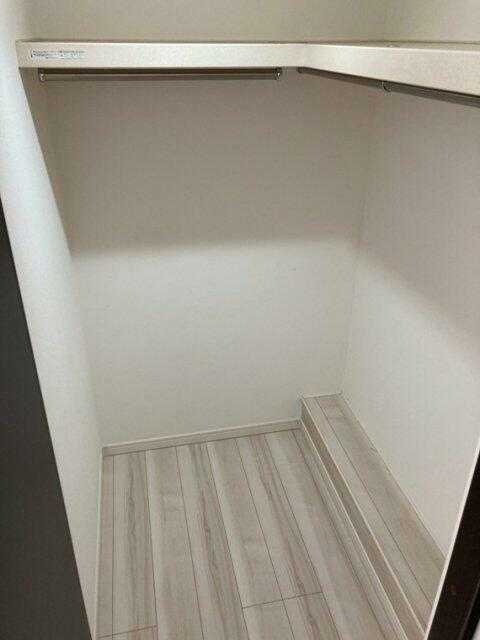 西日暮里戸建の収納|ウォークインクローゼット