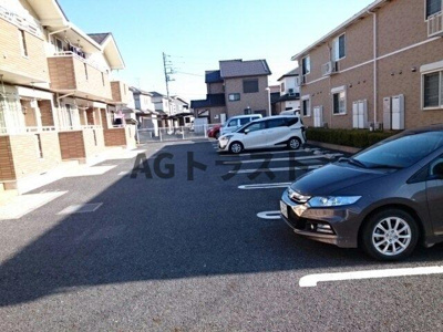 【駐車場】 | サンリット・ガ－デンＡ | 駐車場です