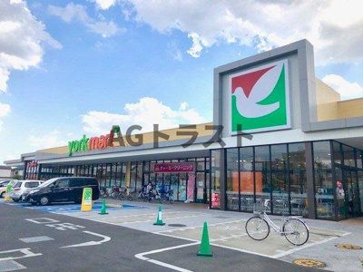 【周辺】 | サンリット・ガ－デンＡ | ヨークマート桶川店.まで750m